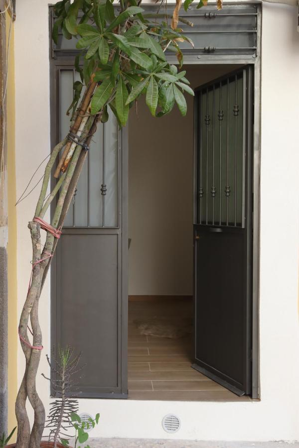 U Cuttigghiu Apartman Catania-Fontanarossai nemzetközi repülőtér Kültér fotó